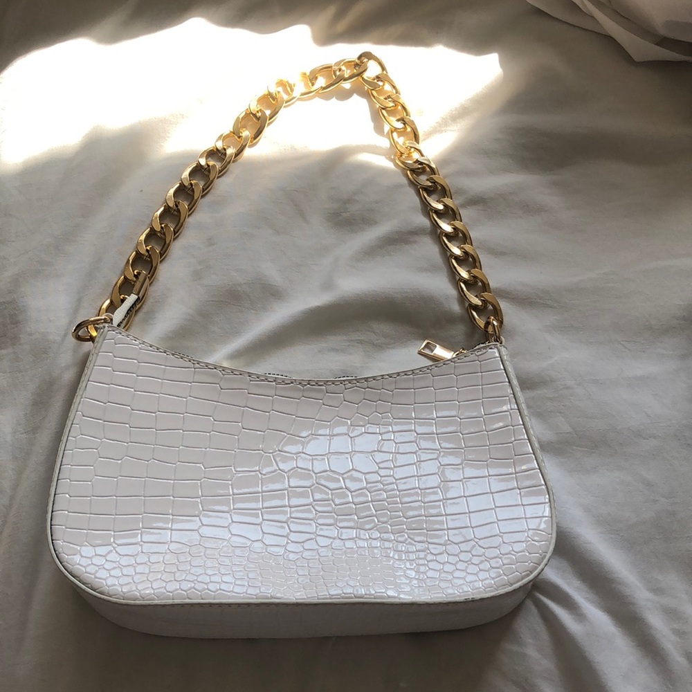 ✨Pre-loved White crocodile Leather Handbag from Shein✨